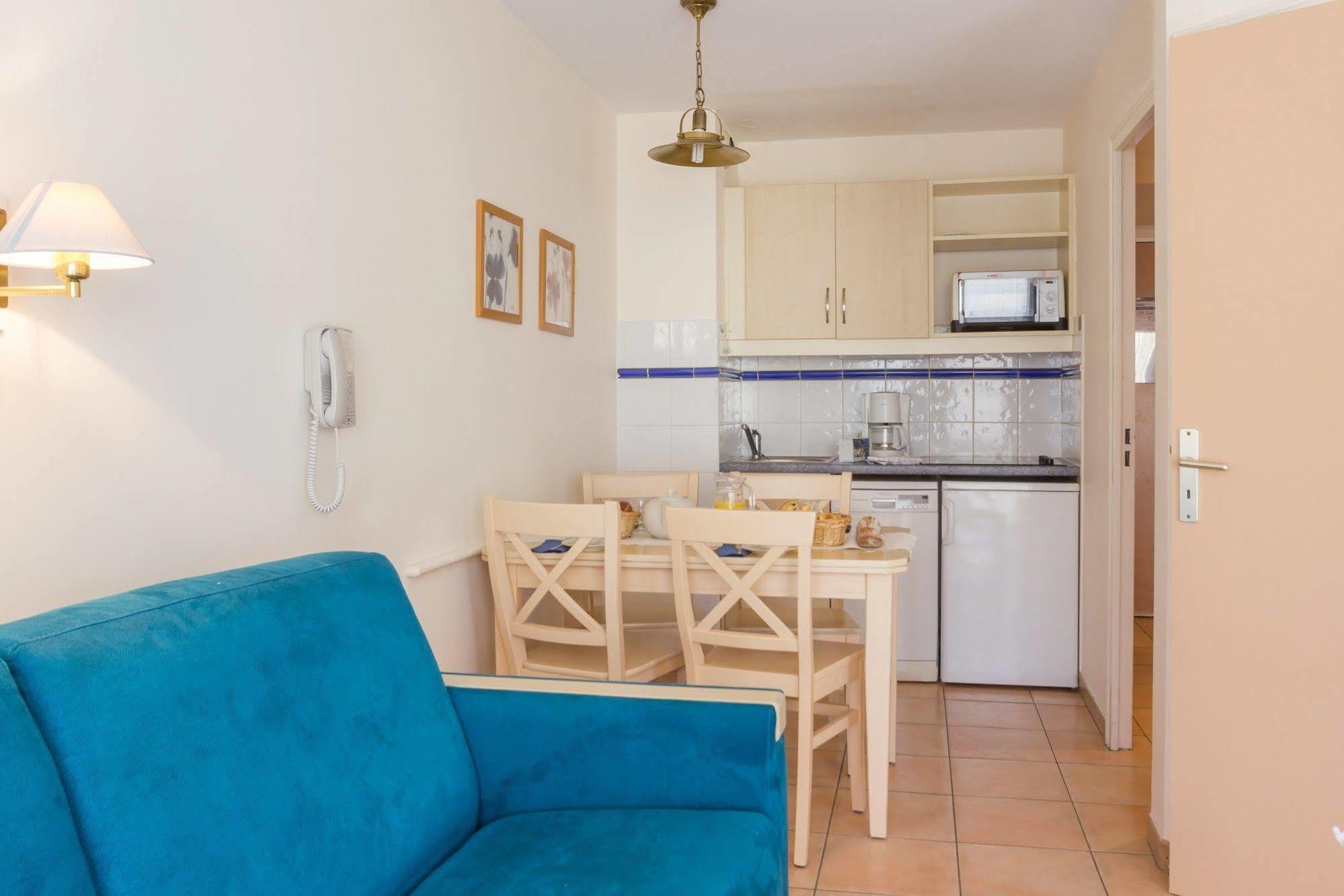 Résidence Pierre&Vacances Les Rivages Du Parc Menton Exterior foto